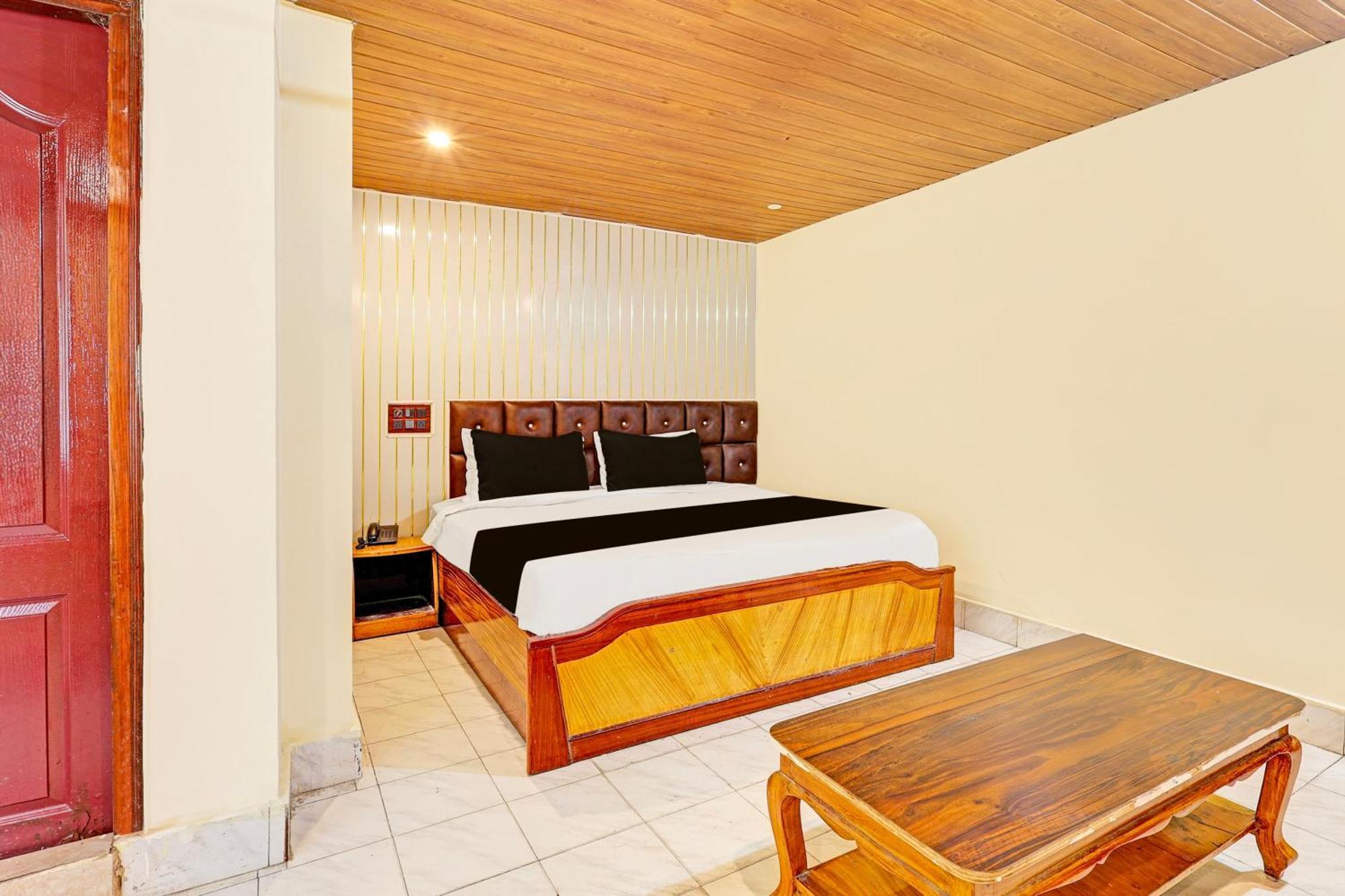 Super Hotel O Besant Road Vijayawāda Εξωτερικό φωτογραφία