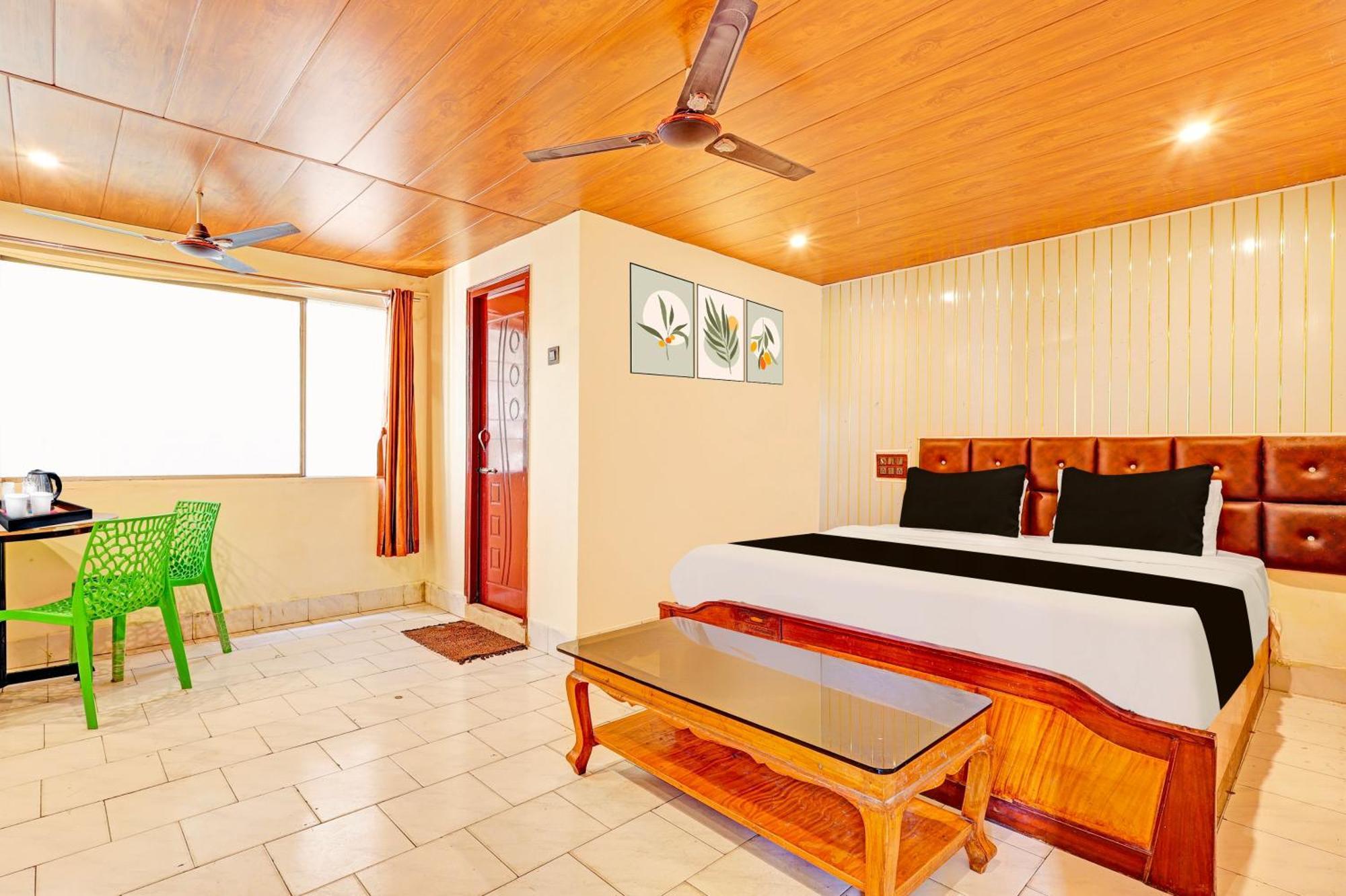 Super Hotel O Besant Road Vijayawāda Εξωτερικό φωτογραφία
